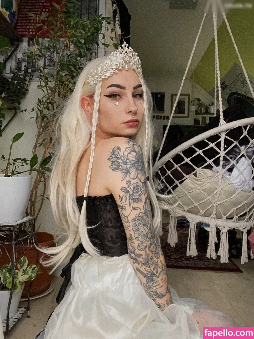 hernamewasloneliness Onlyfans Photo Gallery 