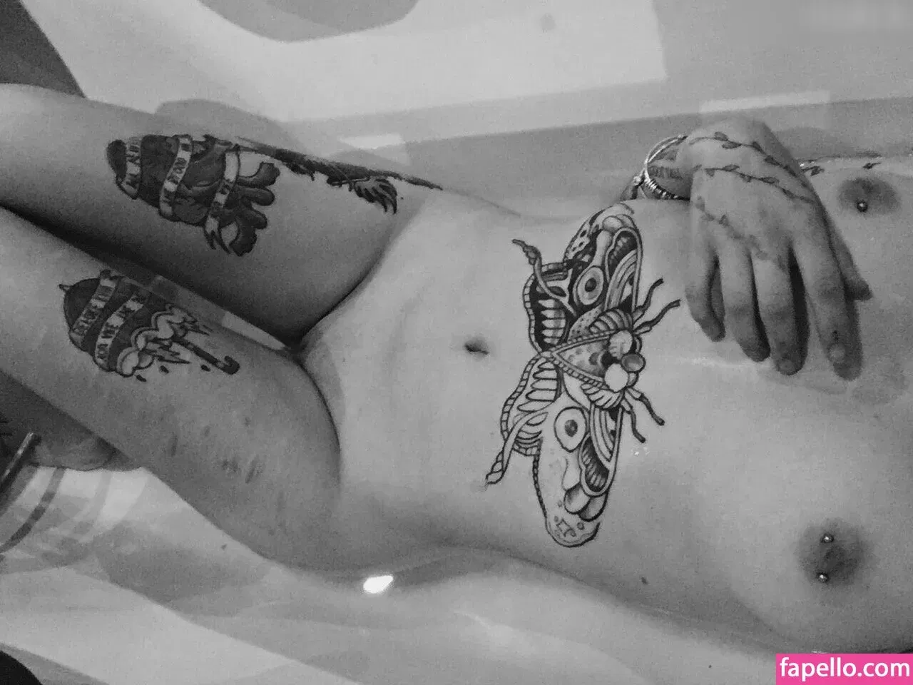 hernamewasloneliness Onlyfans Photo Gallery 