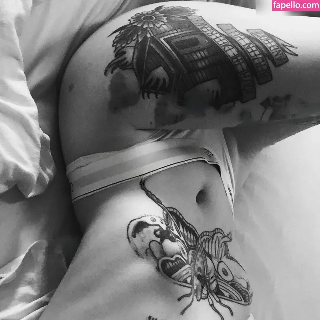 hernamewasloneliness Onlyfans Photo Gallery 