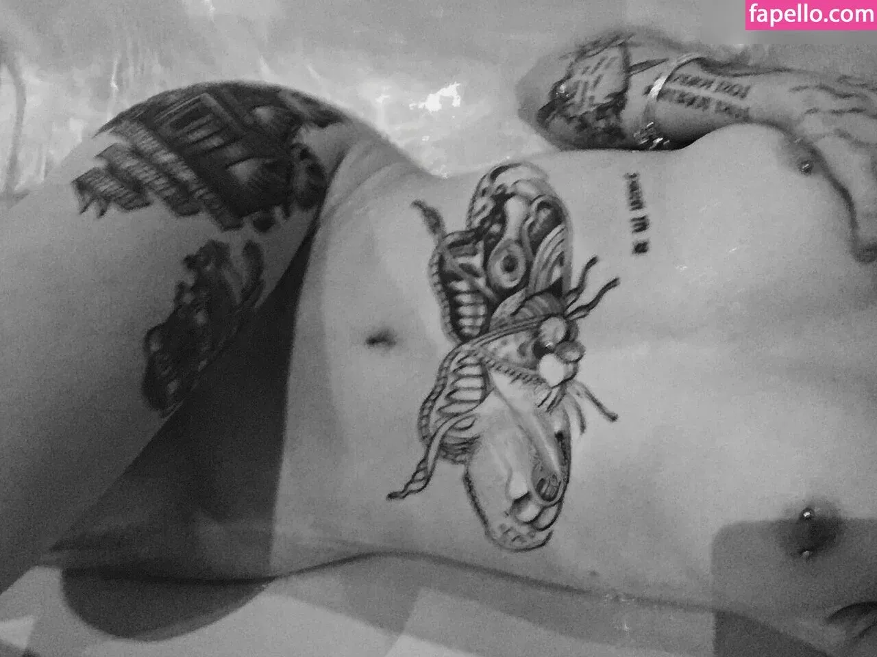 hernamewasloneliness Onlyfans Photo Gallery 