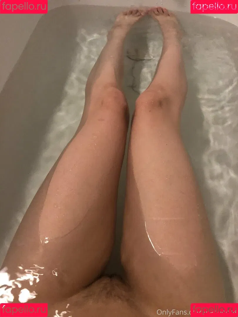 Natalie Portman Fake Onlyfans Photo Gallery 