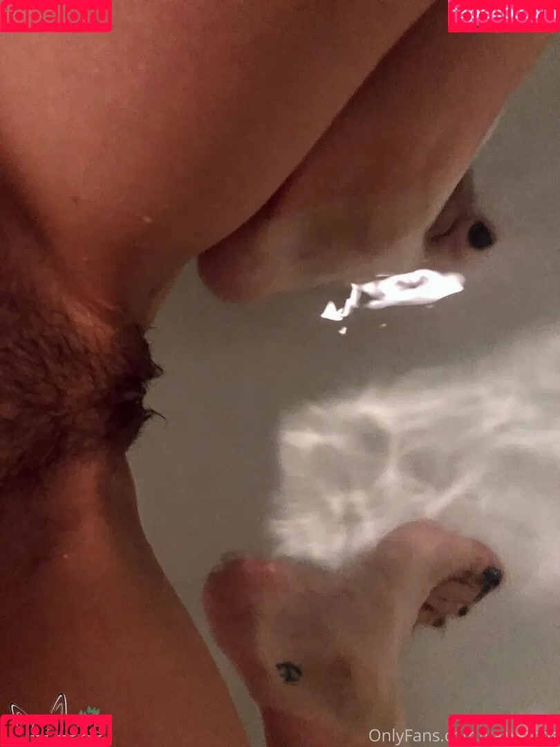 Natalie Portman Fake Onlyfans Photo Gallery 