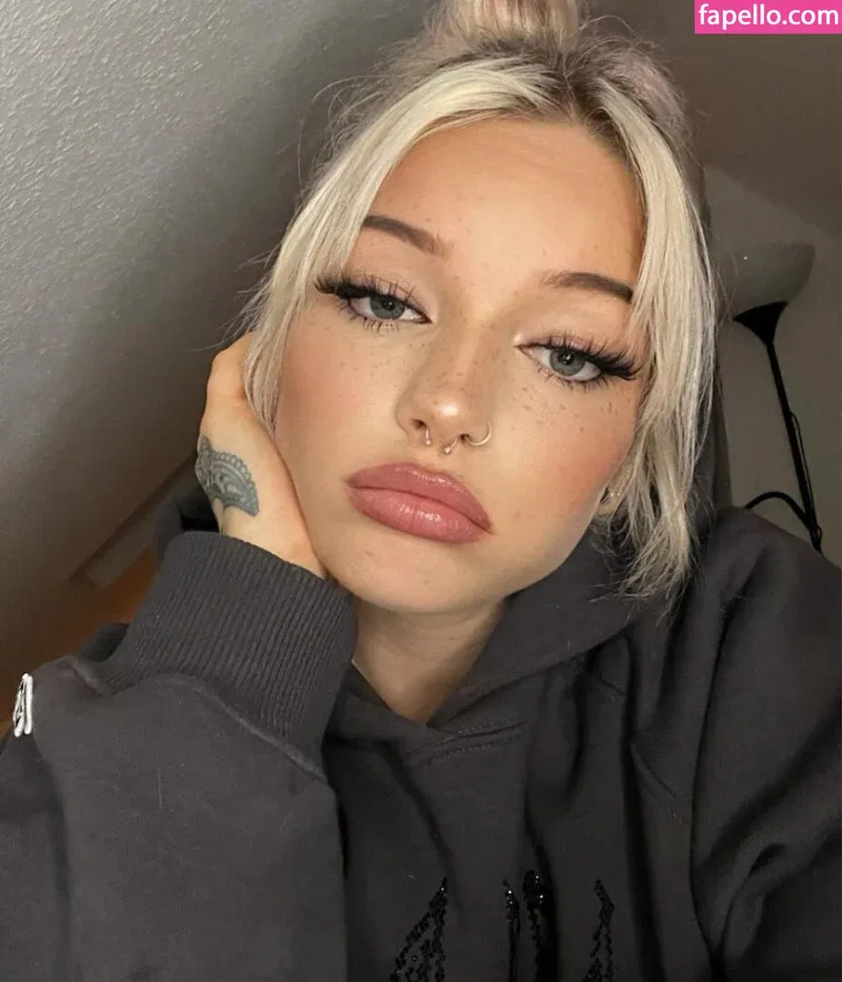 Stella Ferreira Onlyfans Photo Gallery 