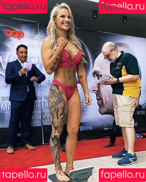 Ebanie Bridges Onlyfans Photo Gallery 