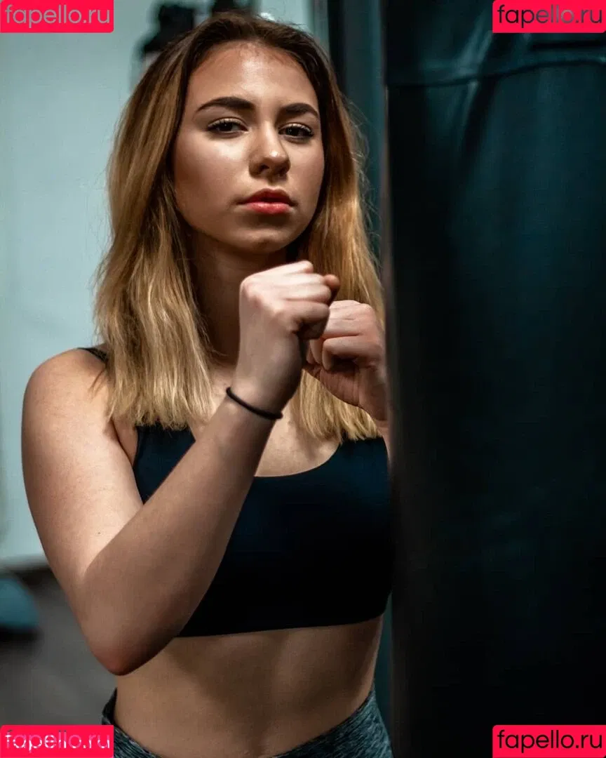 roxana.nxt Onlyfans Photo Gallery 