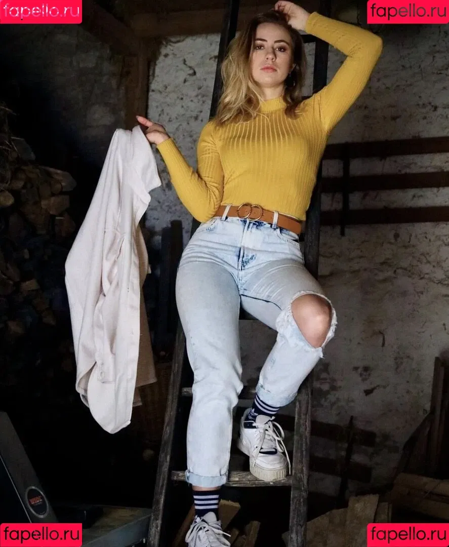 roxana.nxt Onlyfans Photo Gallery 