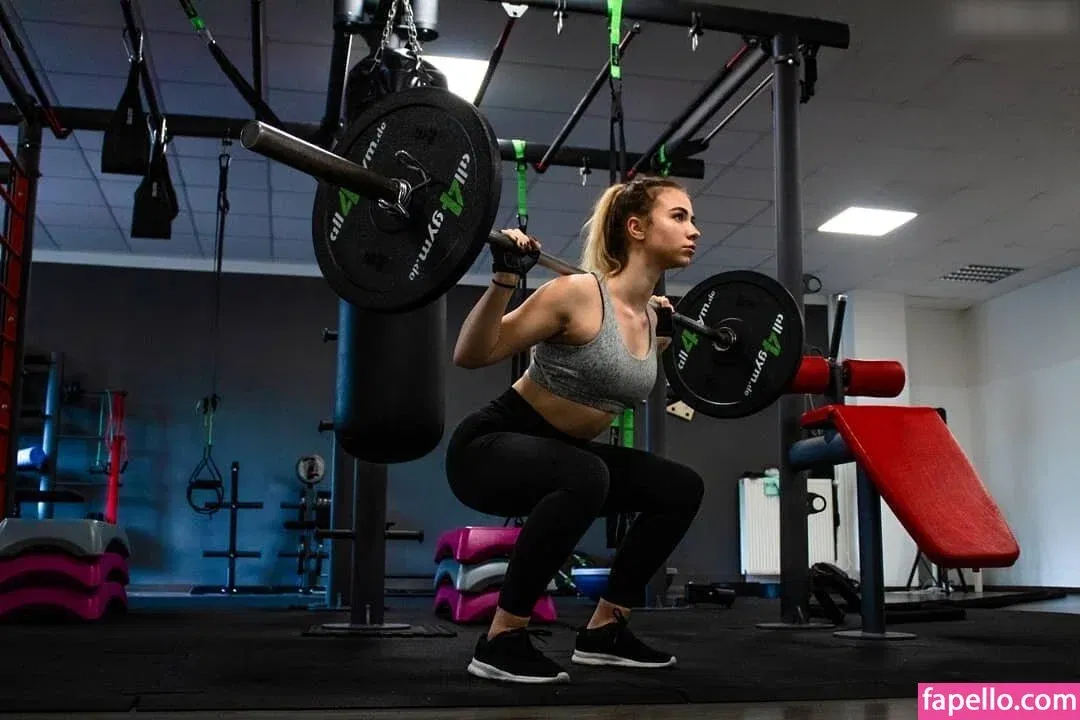 roxana.nxt Onlyfans Photo Gallery 