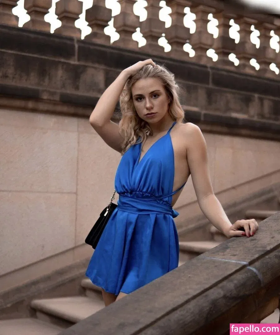 roxana.nxt Onlyfans Photo Gallery 