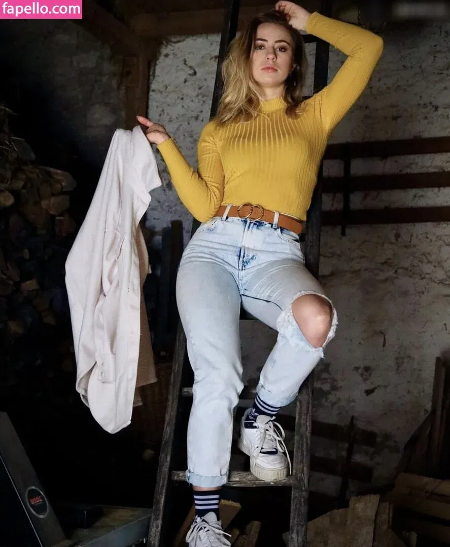 roxana.nxt Onlyfans Photo Gallery 