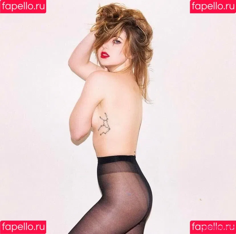Sammi Hanratty Onlyfans Photo Gallery 