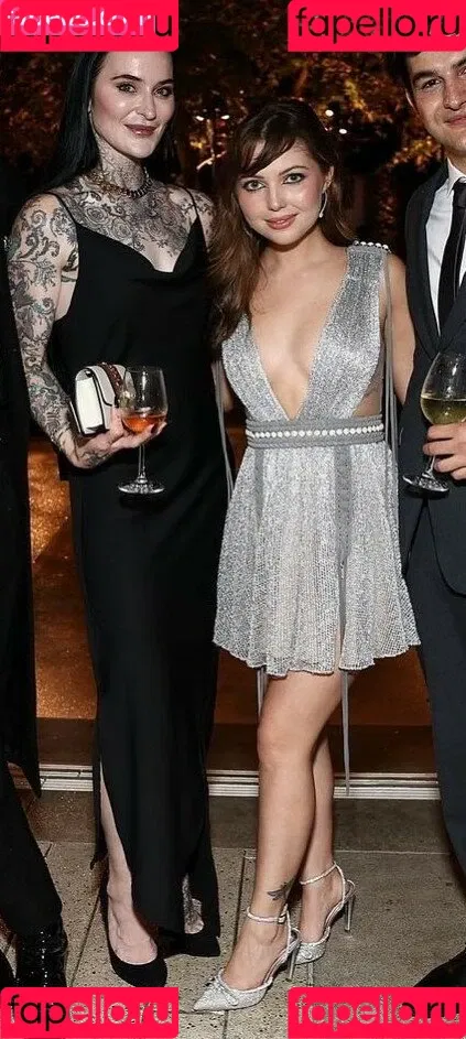 Sammi Hanratty Onlyfans Photo Gallery 