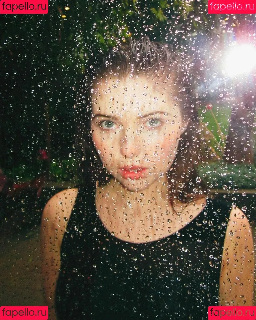 Sammi Hanratty Onlyfans Photo Gallery 