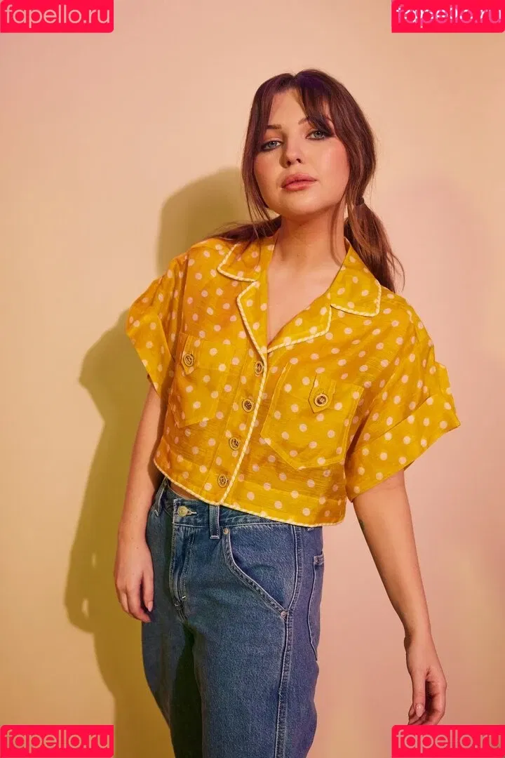 Sammi Hanratty Onlyfans Photo Gallery 