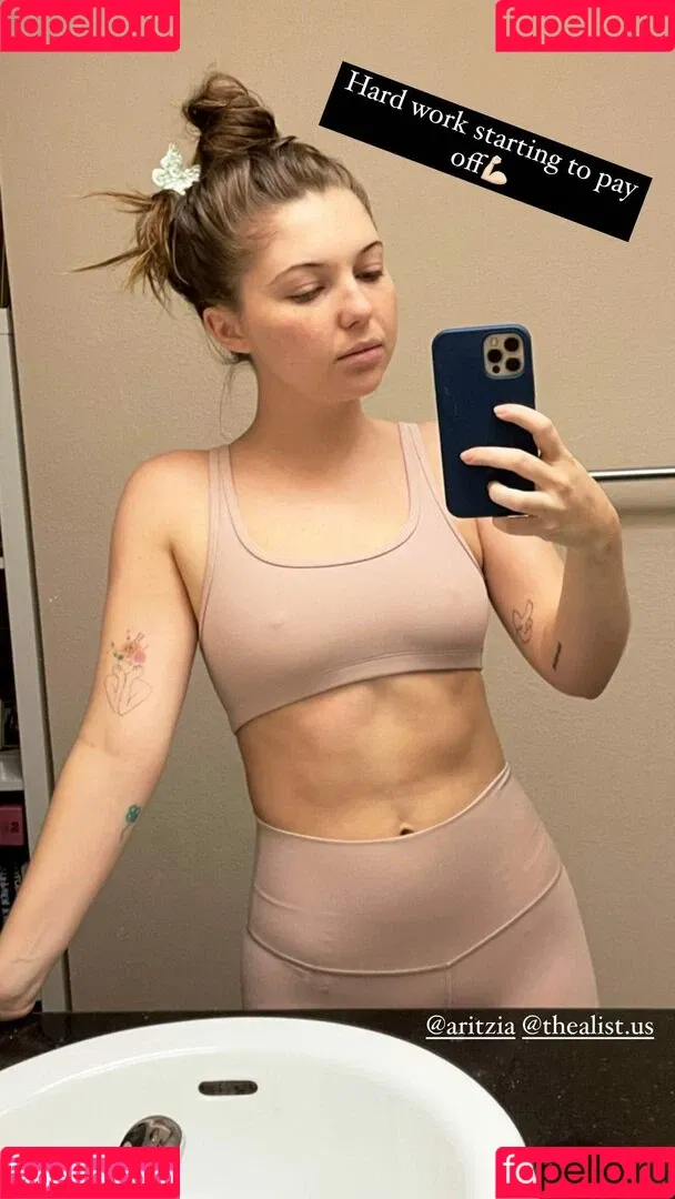 Sammi Hanratty Onlyfans Photo Gallery 