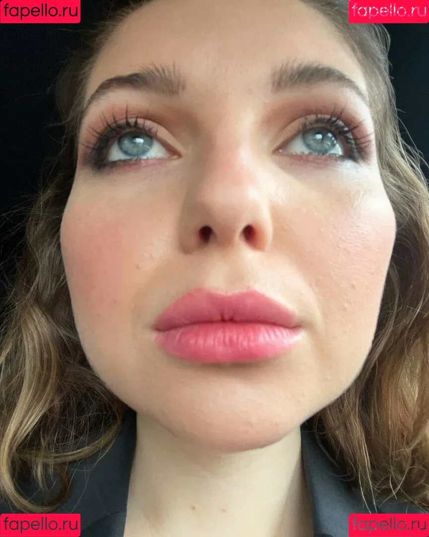 Sammi Hanratty Onlyfans Photo Gallery 