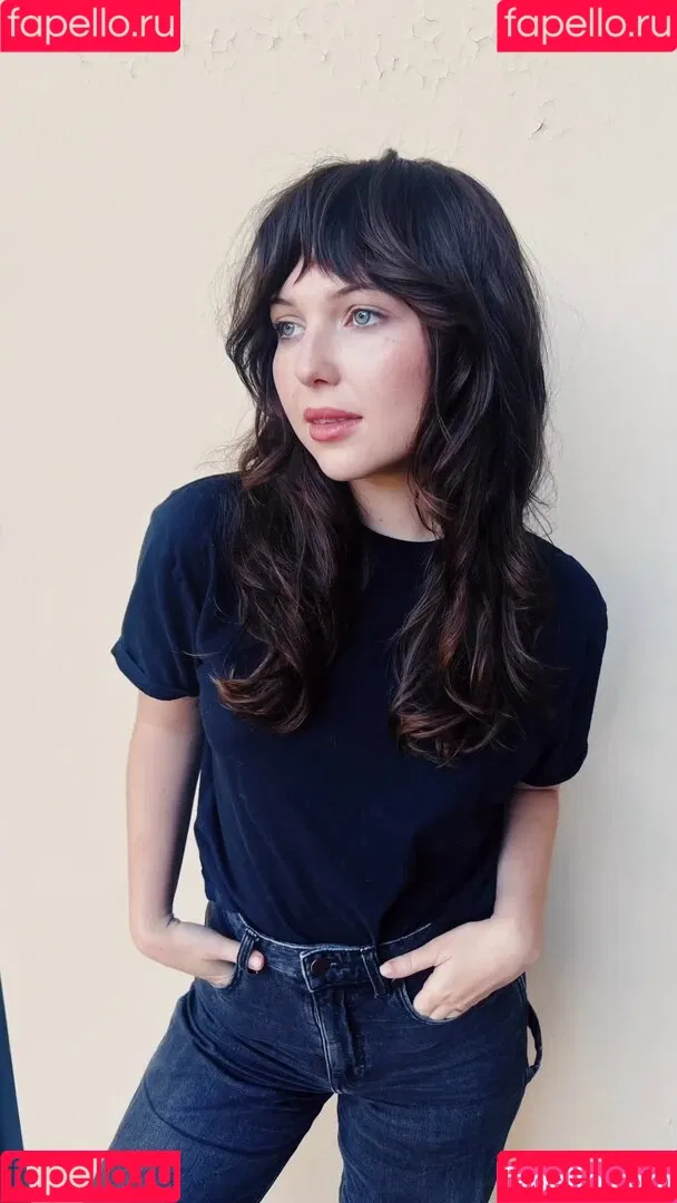 Sammi Hanratty Onlyfans Photo Gallery 