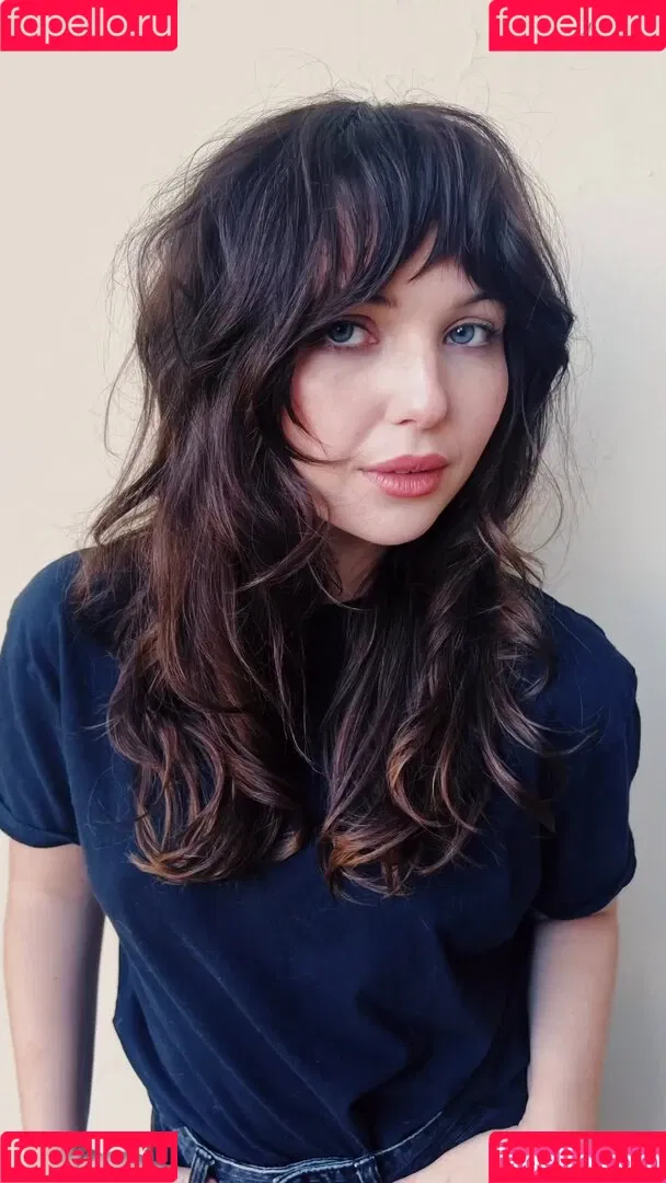 Sammi Hanratty Onlyfans Photo Gallery 