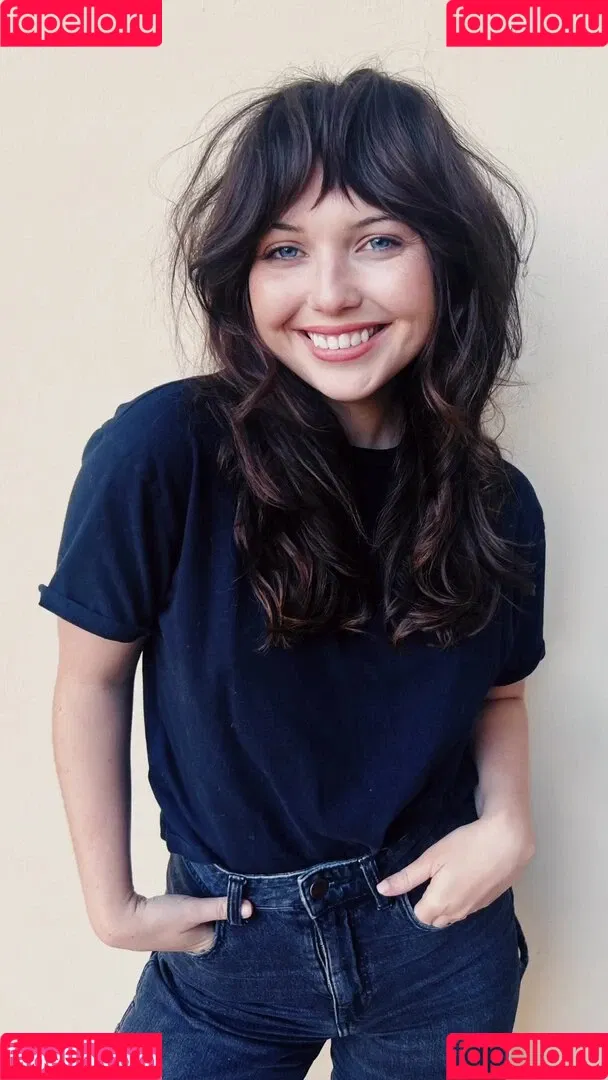 Sammi Hanratty Onlyfans Photo Gallery 