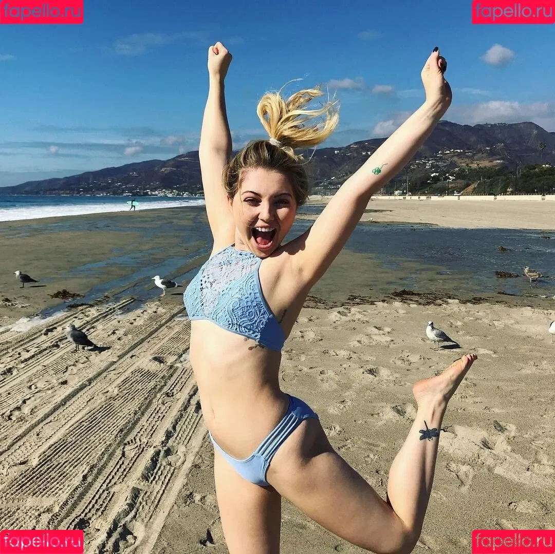 Sammi Hanratty Onlyfans Photo Gallery 