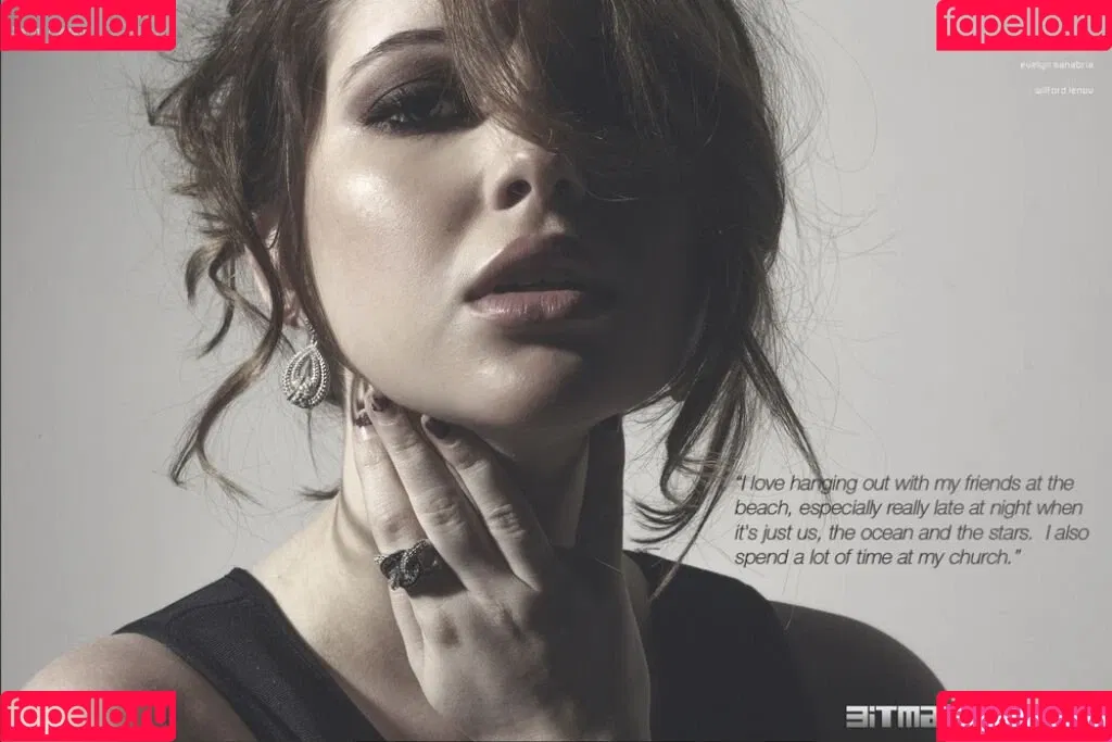 Sammi Hanratty Onlyfans Photo Gallery 