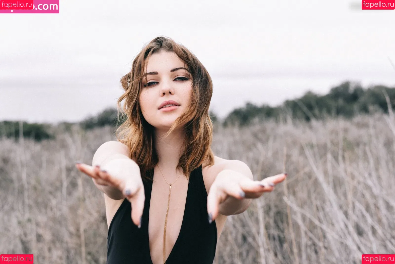 Sammi Hanratty Onlyfans Photo Gallery 