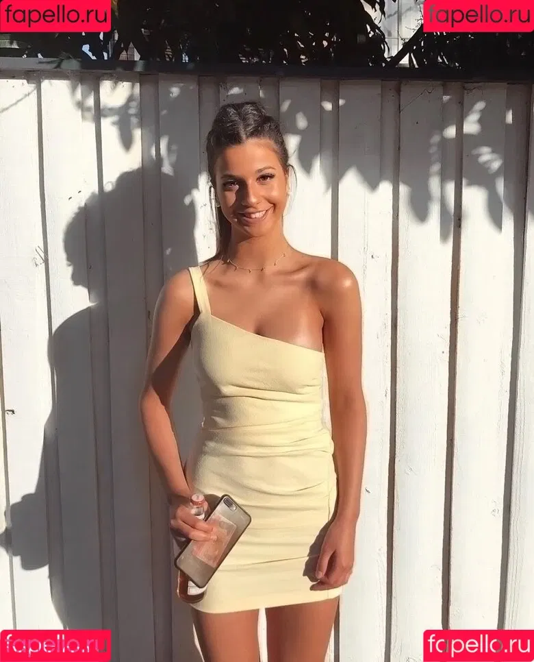 Isabella Salerrno Onlyfans Photo Gallery 