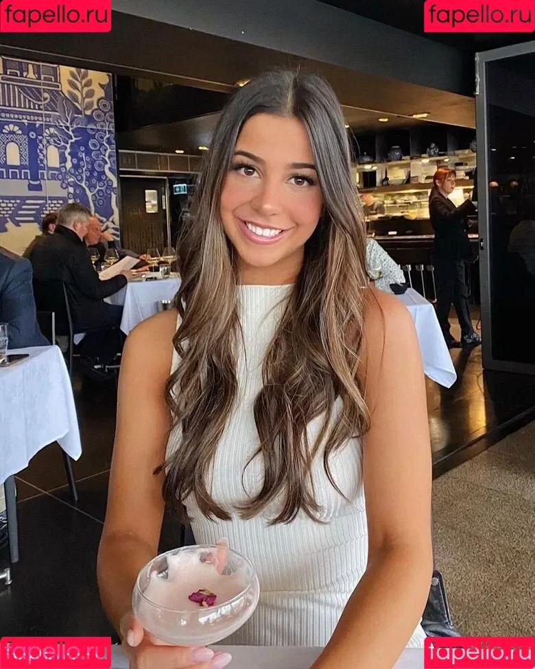 Isabella Salerrno Onlyfans Photo Gallery 