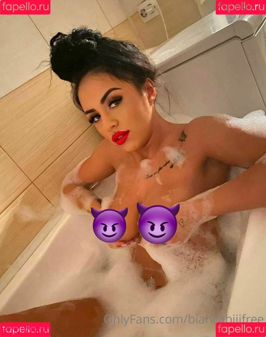 biancabiiifree Onlyfans Photo Gallery 
