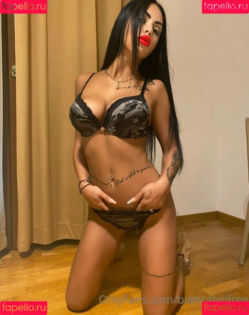 biancabiiifree Onlyfans Photo Gallery 