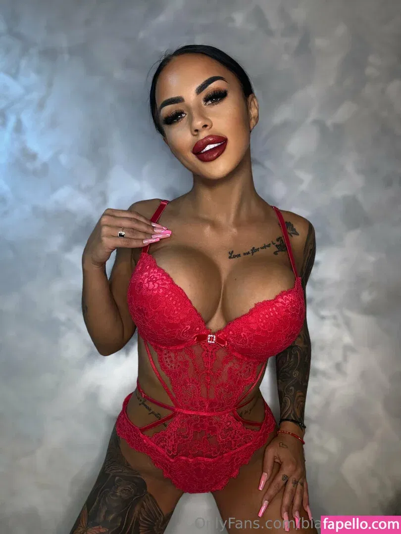 biancabiiifree Onlyfans Photo Gallery 