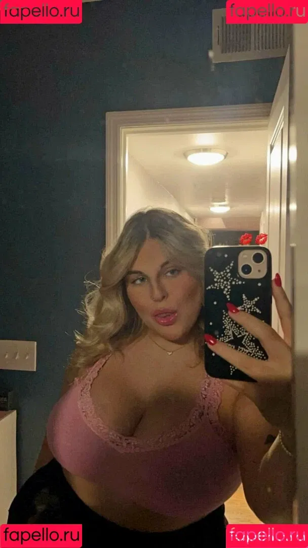 Hannah C Onlyfans Photo Gallery 