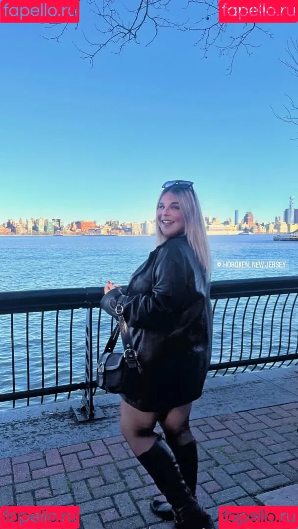 Hannah C Onlyfans Photo Gallery 