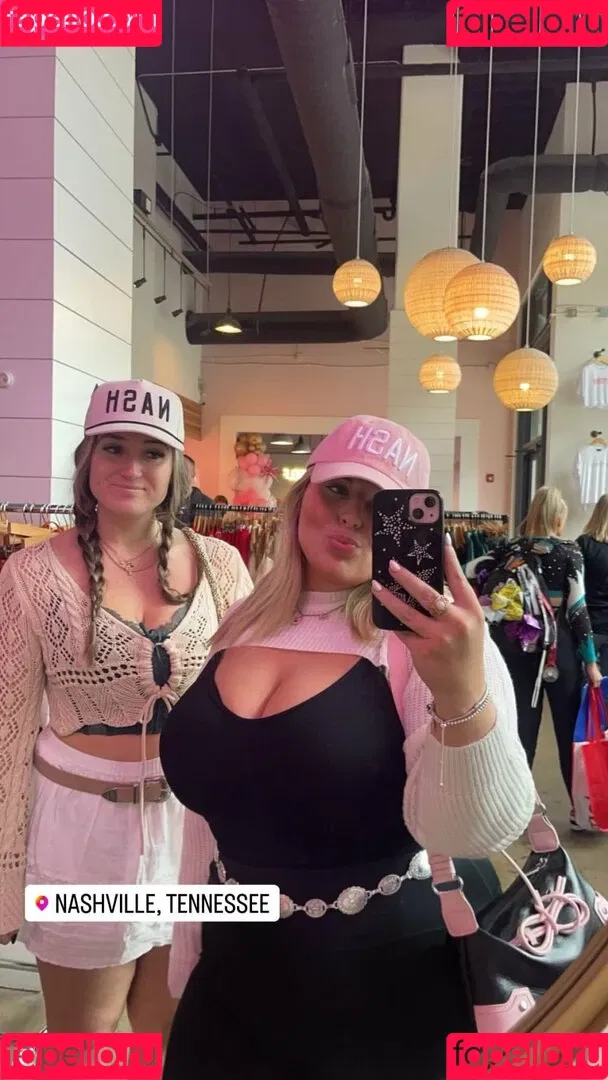 Hannah C Onlyfans Photo Gallery 