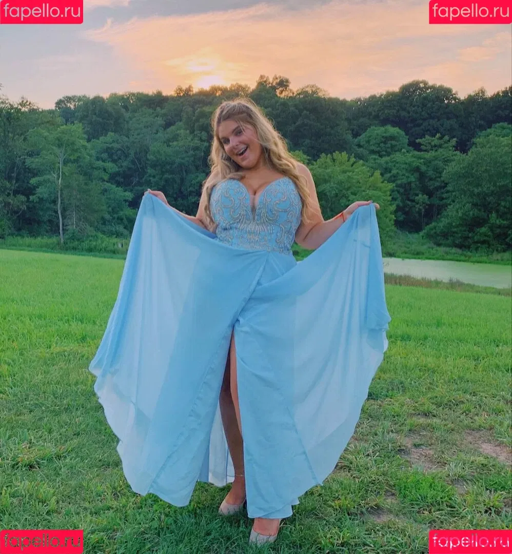 Hannah C Onlyfans Photo Gallery 
