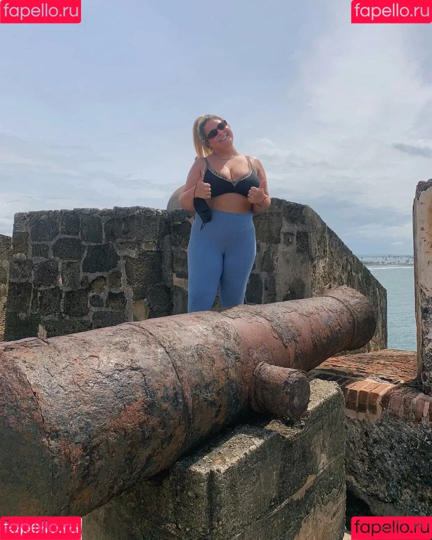 Hannah C Onlyfans Photo Gallery 