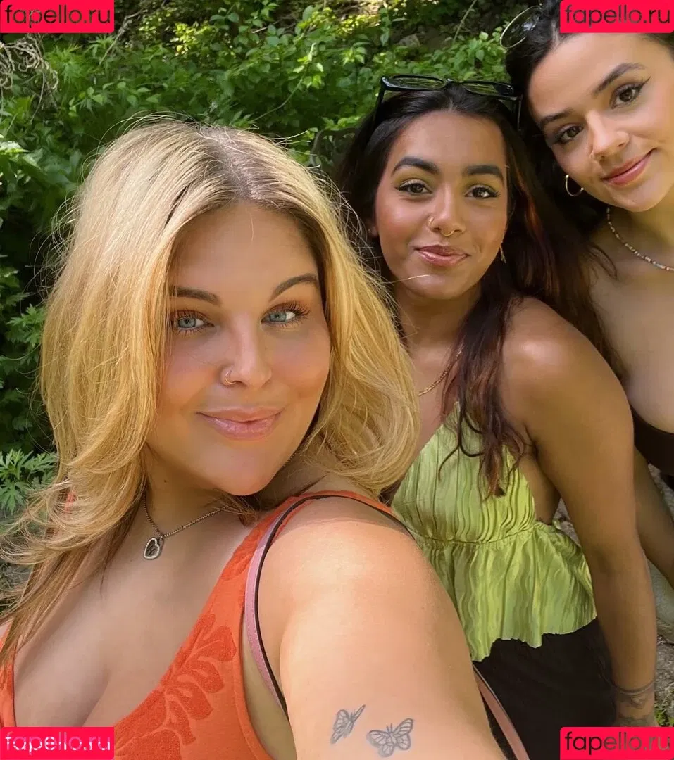 Hannah C Onlyfans Photo Gallery 