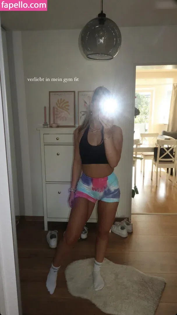 Hannah C Onlyfans Photo Gallery 