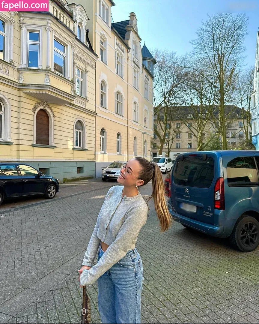 Hannah C Onlyfans Photo Gallery 