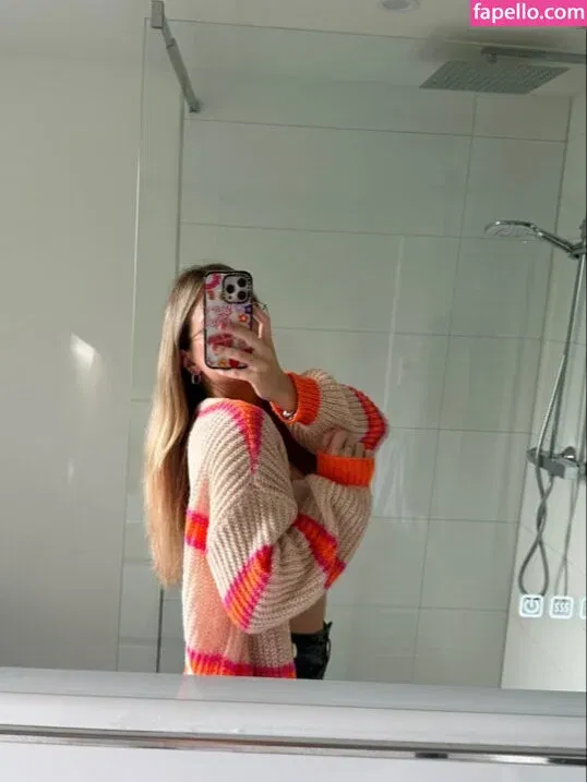 Hannah C Onlyfans Photo Gallery 