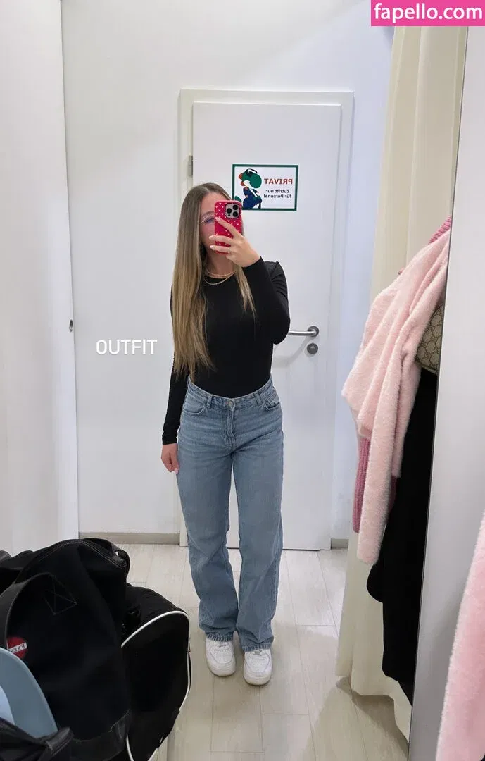 Hannah C Onlyfans Photo Gallery 