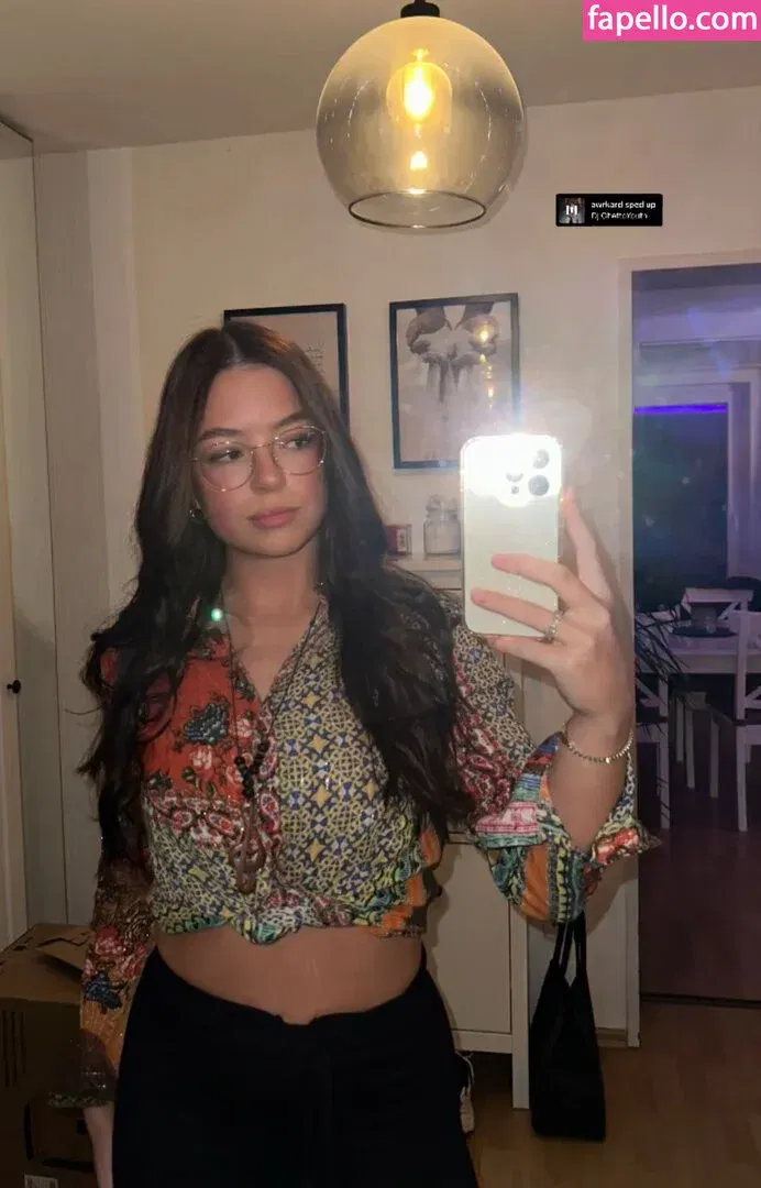 Hannah C Onlyfans Photo Gallery 