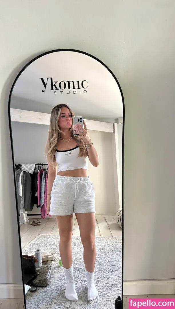 Hannah C Onlyfans Photo Gallery 