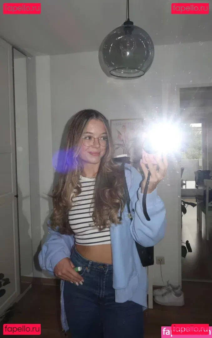 Hannah C Onlyfans Photo Gallery 