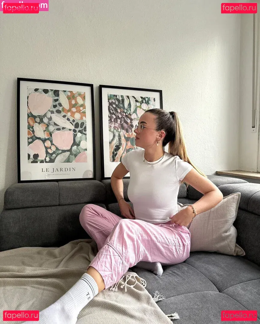 Hannah C Onlyfans Photo Gallery 