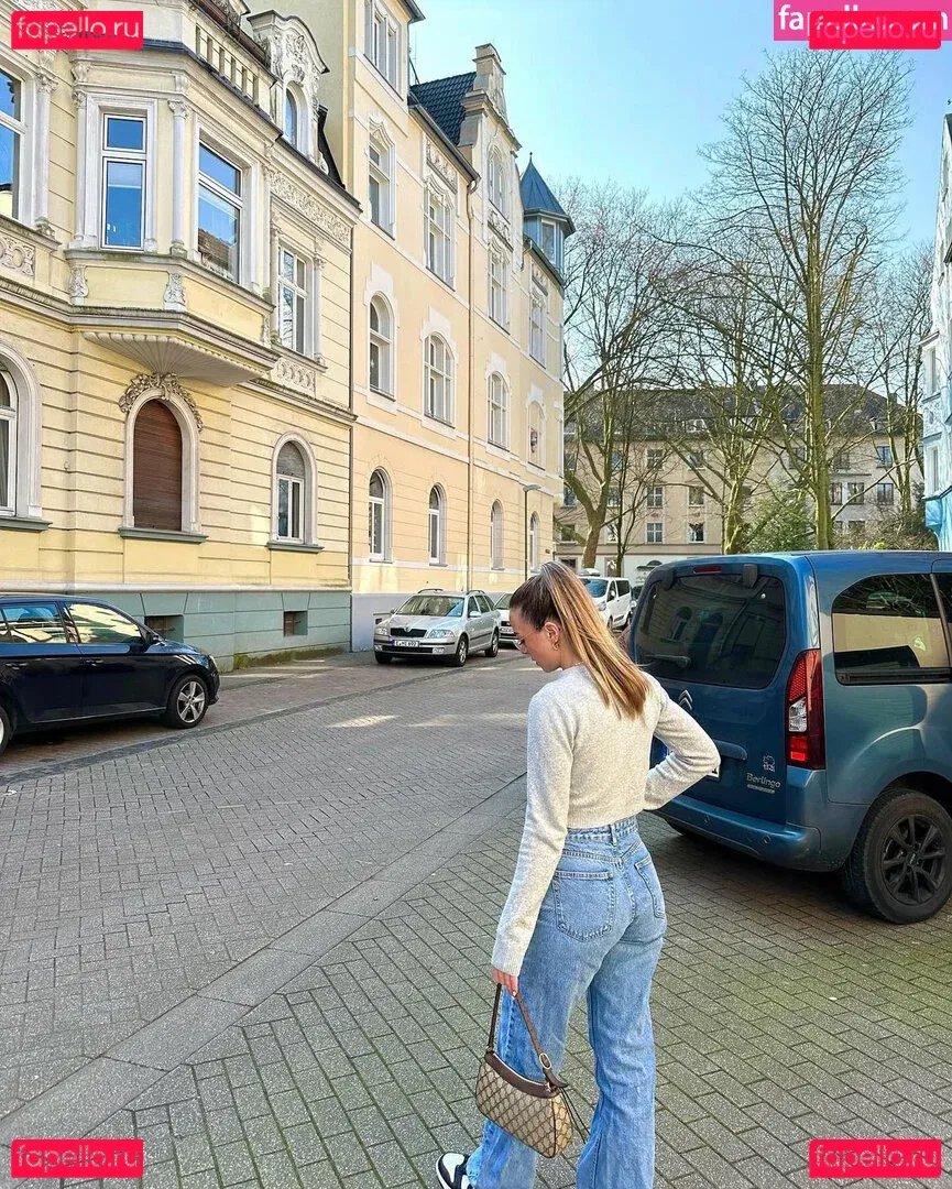 Hannah C Onlyfans Photo Gallery 