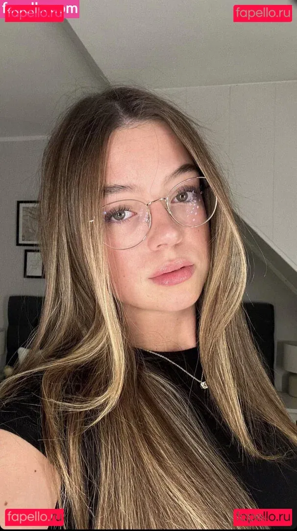 Hannah C Onlyfans Photo Gallery 