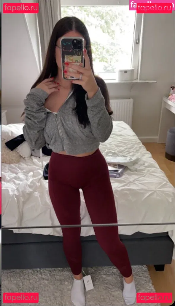 Hannah C Onlyfans Photo Gallery 