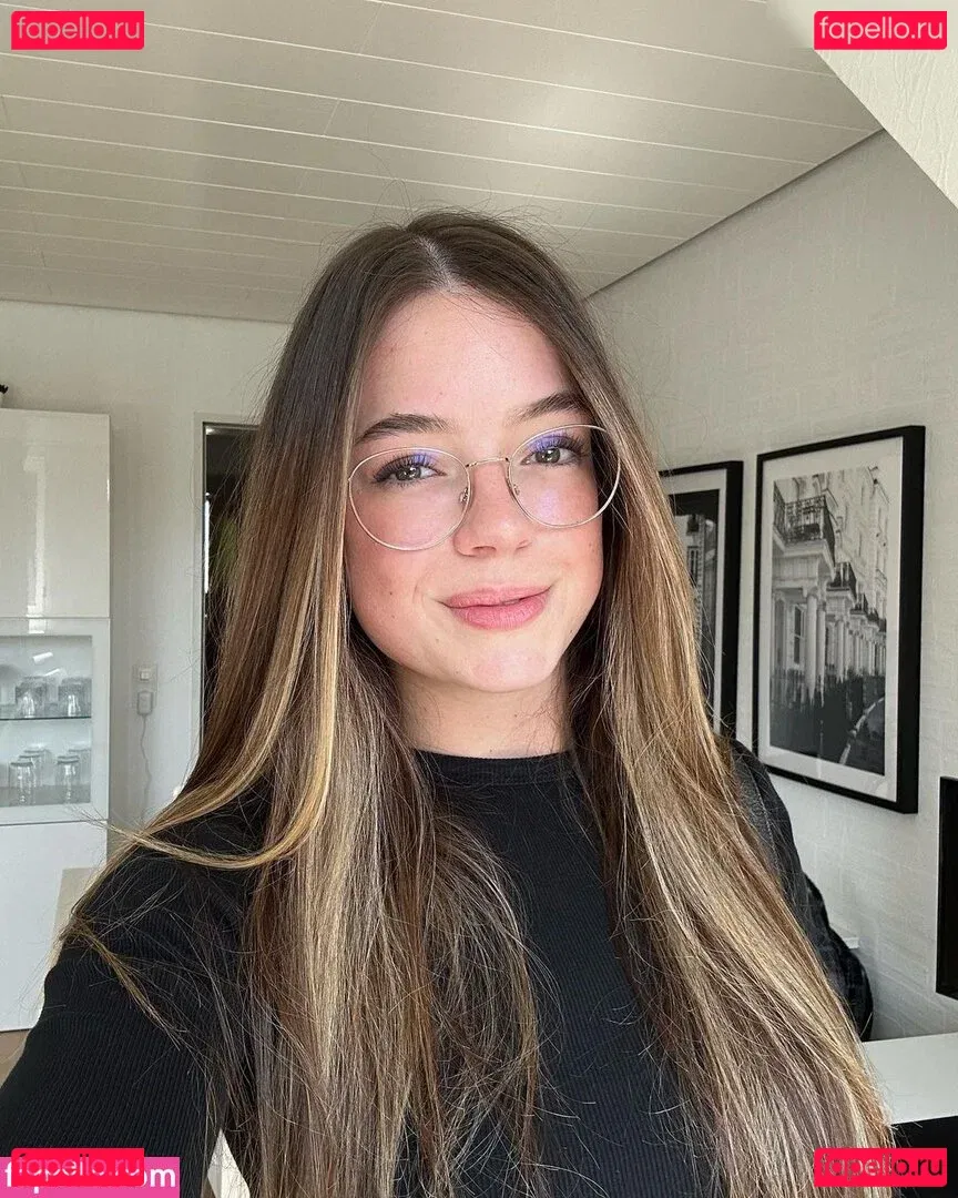 Hannah C Onlyfans Photo Gallery 