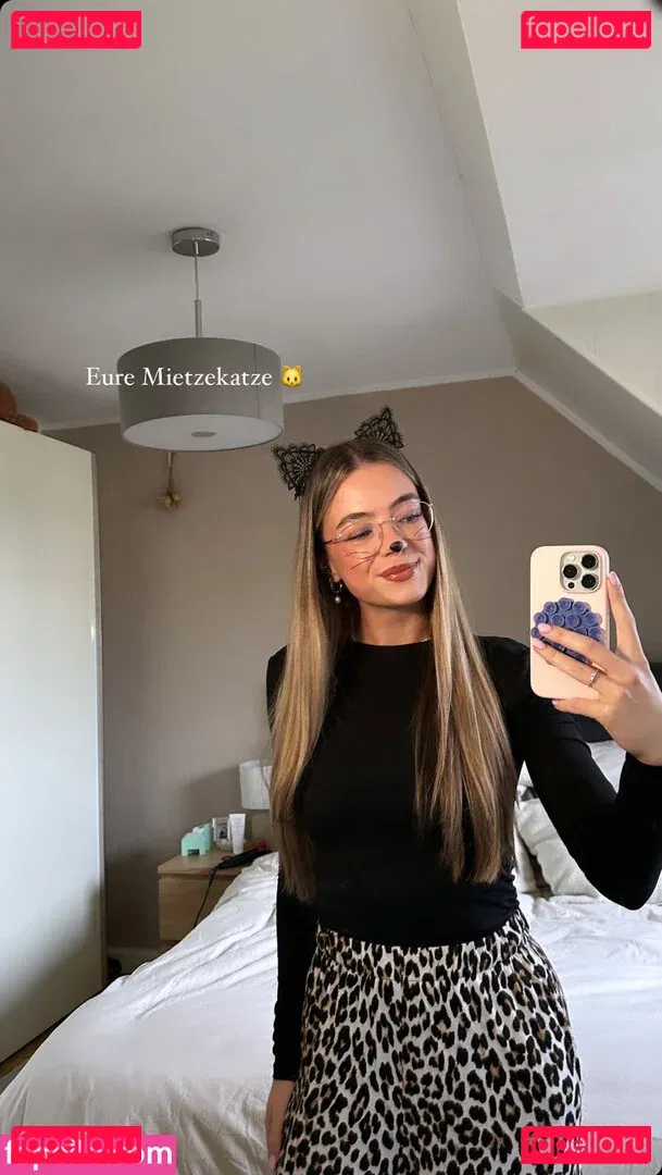 Hannah C Onlyfans Photo Gallery 