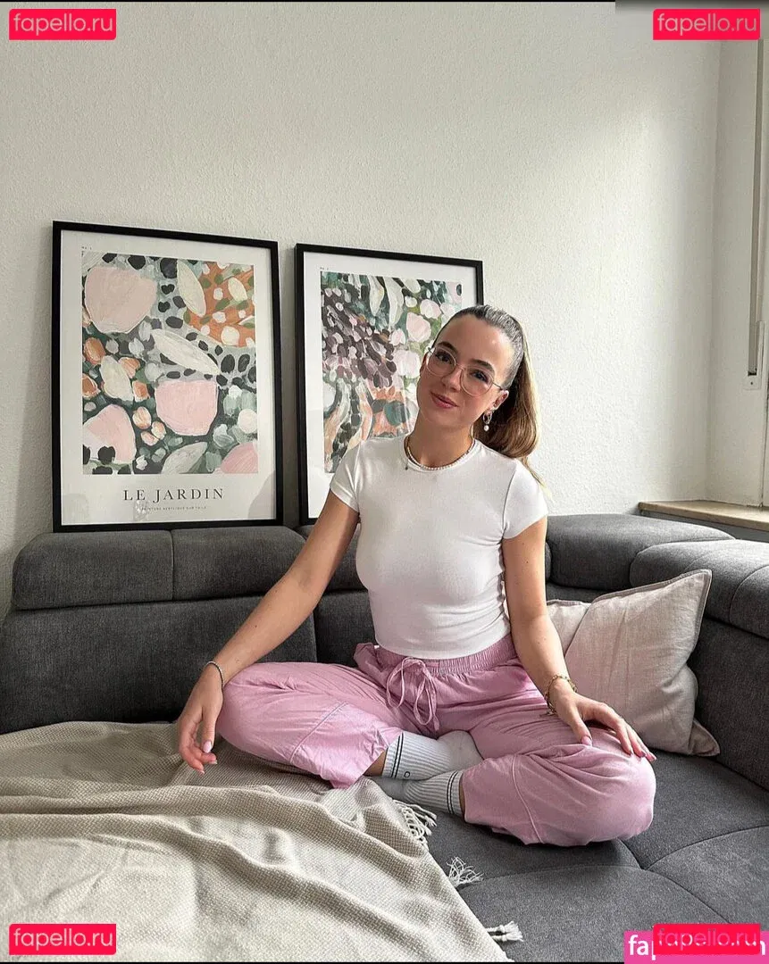 Hannah C Onlyfans Photo Gallery 